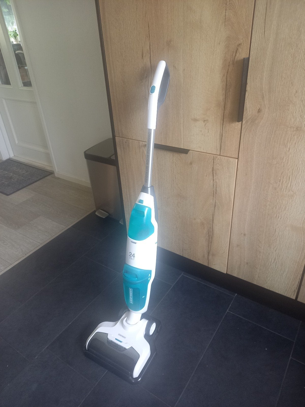Leifheit Regulus Aqua PowerVac Steelstofzuiger, Overige merken, Draadloos, Ophalen of Verzenden, Zo goed als nieuw