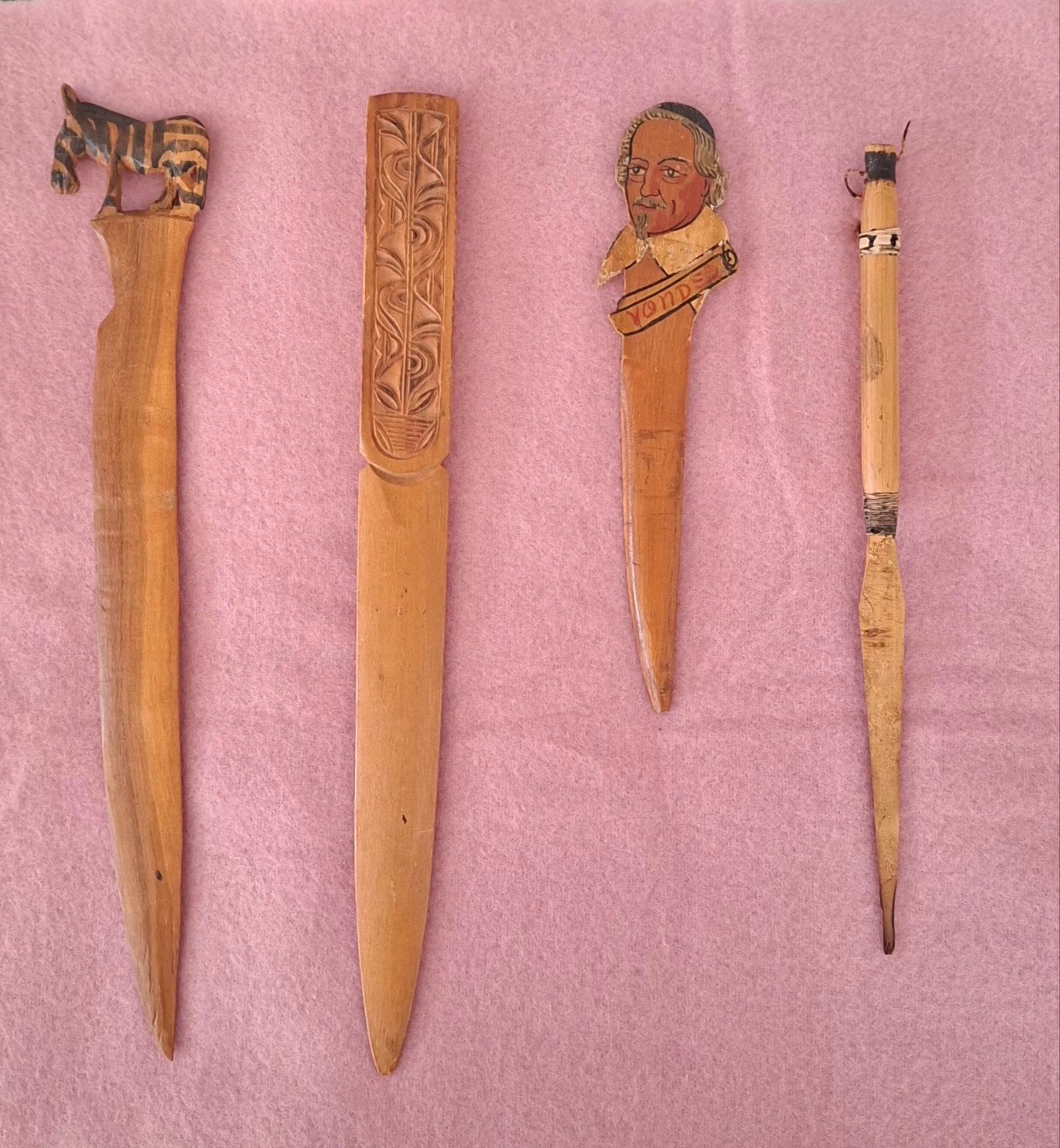 4 Houtgesneden Briefopeners - Vintage Collectie, Antiek en Kunst, Ophalen of Verzenden