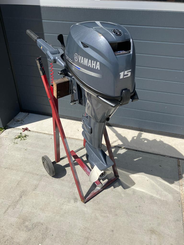 Yamaha 15 pk langstaart 4 takt buitenboordmotor, Ophalen, 10 tot 30 pk, Viertaktmotor, Zo goed als nieuw