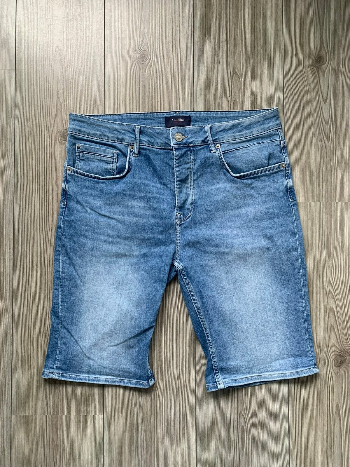 Korte broek Anti blue maat XL, Ophalen of Verzenden, Zo goed als nieuw, Blauw, Overige jeansmaten