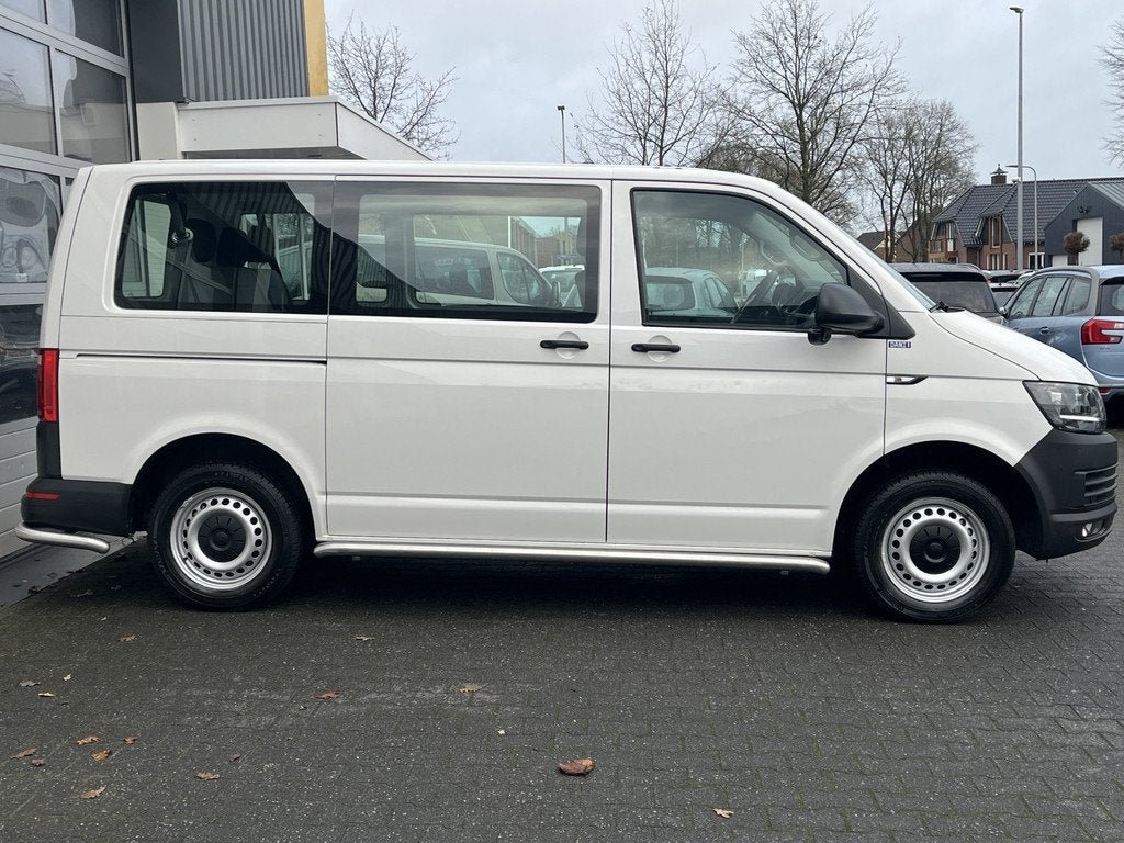 Volkswagen Transporter Kombi 8 persoons 2.0 TDI 150 pk DSG A, Auto's, Volkswagen, Stof, Gebruikt, 150 pk, 255 €/maand