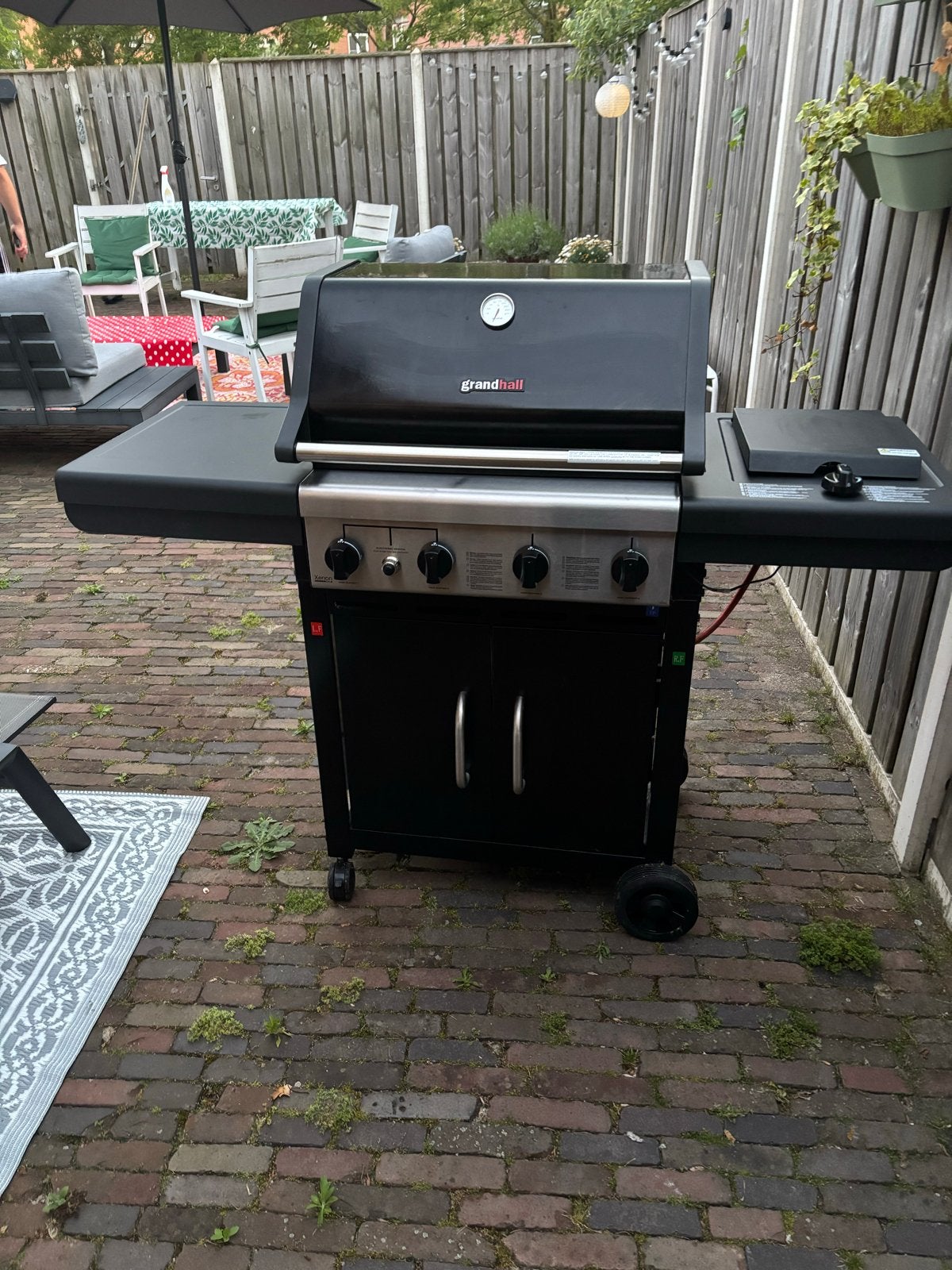 Grandhall gasbarbecue met zijbrander, Ophalen, Gebruikt