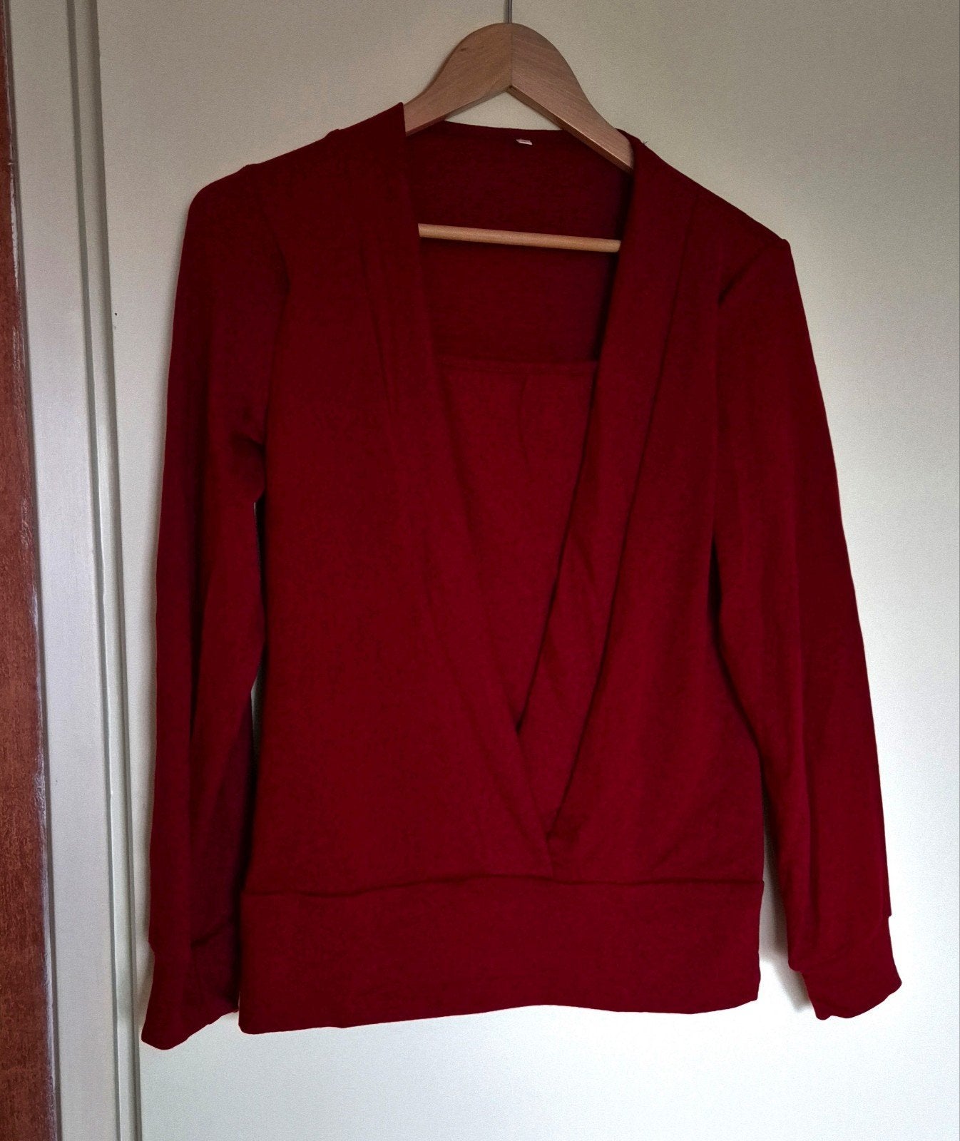 Nieuwe trui in blauw of rood. Maat S., Ophalen of Verzenden, Nieuw, Maat 36 (S), Rood