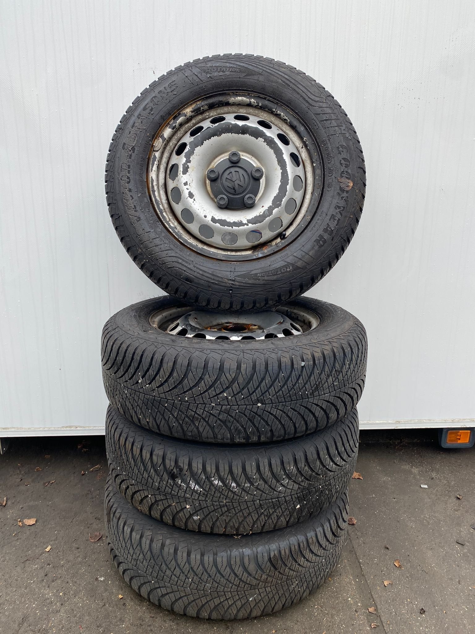 Volkswagen Caddy Golf 5 6 7 8 Allseason Banden Set 195-65-15, 15 inch, -, -, Banden en Velgen