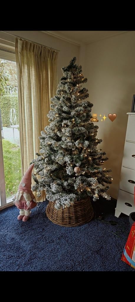Prachtige kerstboom compleet te koop!, Diversen, Kerst, Ophalen, Zo goed als nieuw