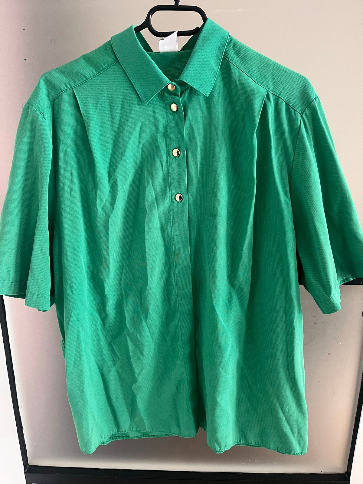 Vintage groene blouse met gouden knopen, Kleding | Dames, Ophalen of Verzenden, Gedragen, Maat 42/44 (L), Groen