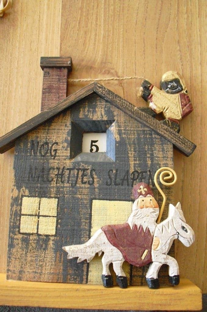 TE KOOP HOUTEN AFTEL KALENDER VAN SINT EN PIET, Ophalen, Zo goed als nieuw