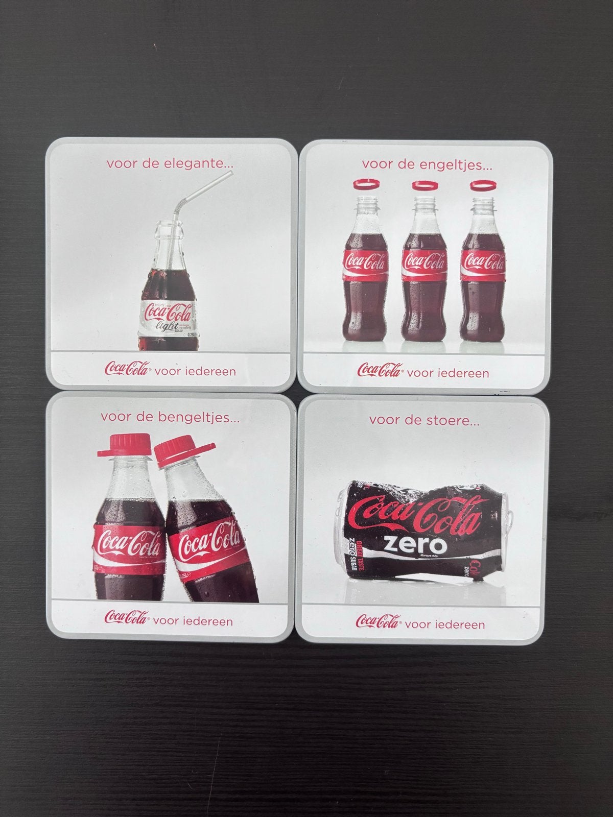 Coca Cola Onderzetters - Set van 4 Stuks, Verzamelen, Merken en Reclamevoorwerpen, Ophalen of Verzenden, Gebruikt, Gebruiksvoorwerp