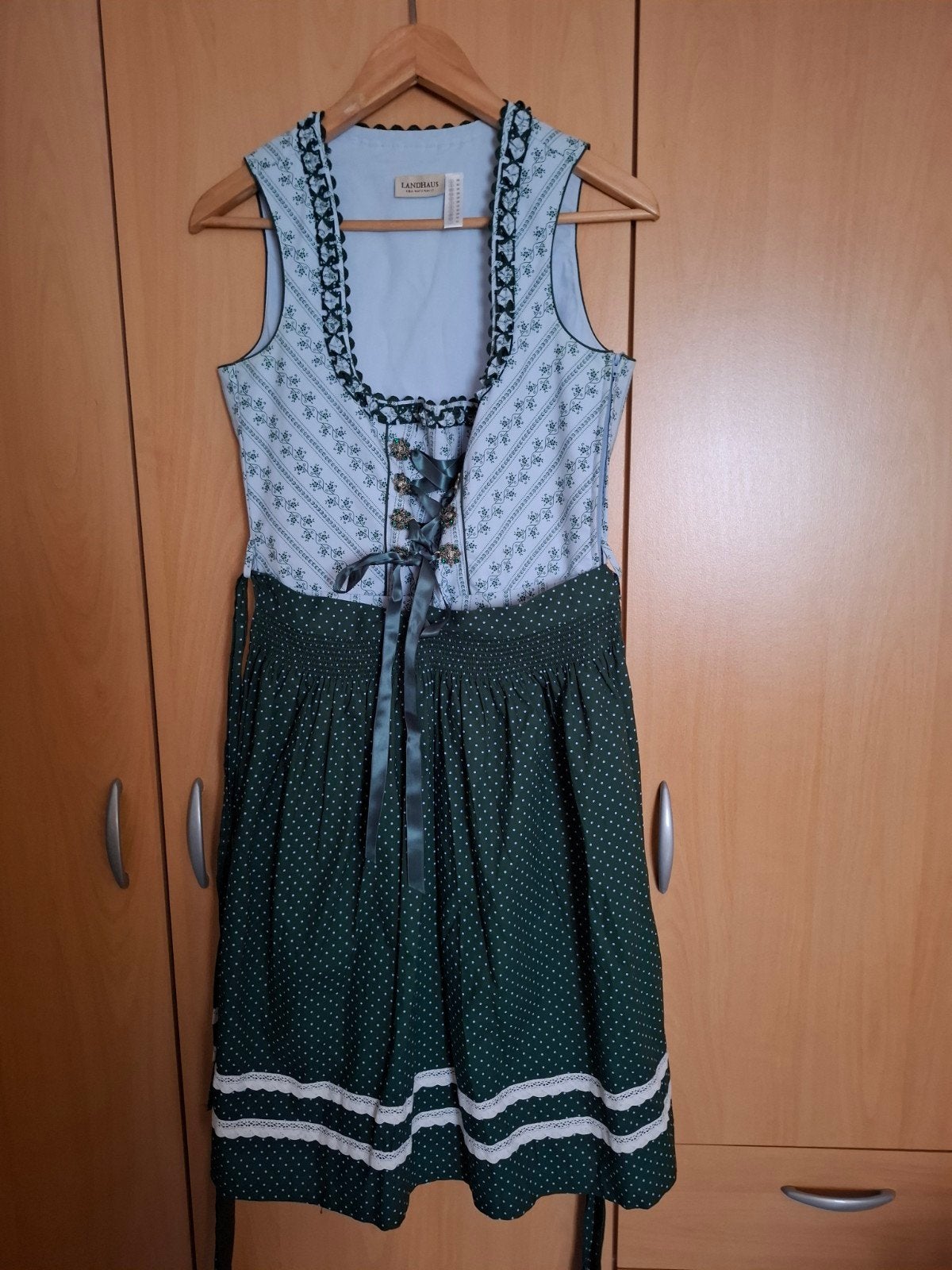 Prachtig nieuwe Dirndl maat s, Kleding | Dames, Ophalen of Verzenden, Nieuw, Overige thema's
