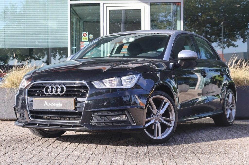 Audi A1 1.0 TFSI 95pk Design (bj 2017), Auto's, Keurmerk '100% Onderhouden', Stof, Zwart, 95 pk