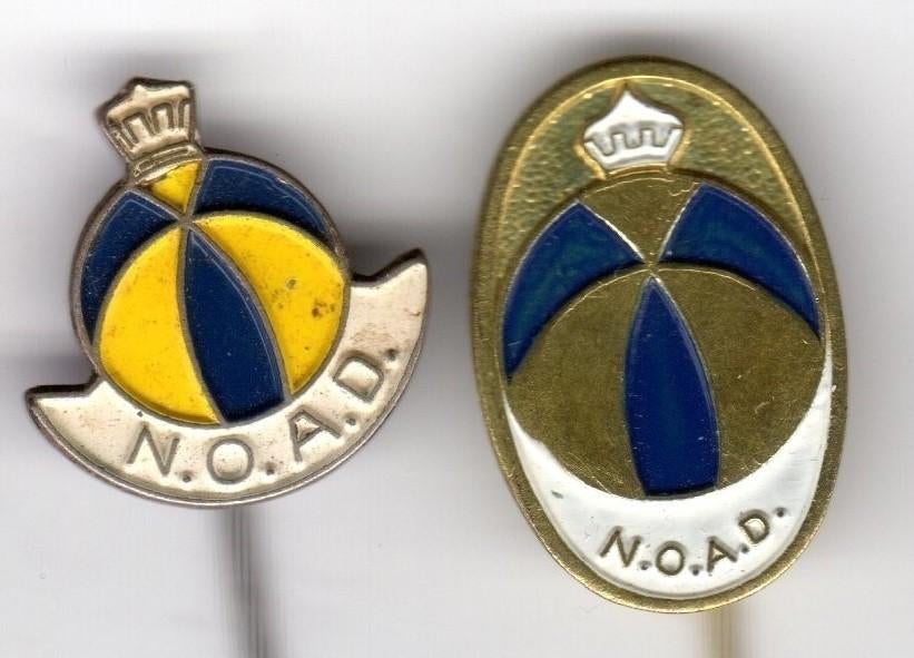 2 speldjes VOETBAL VERENIGING NOAD TILBURG (A7), Verzenden, Gebruikt, Overige onderwerpen