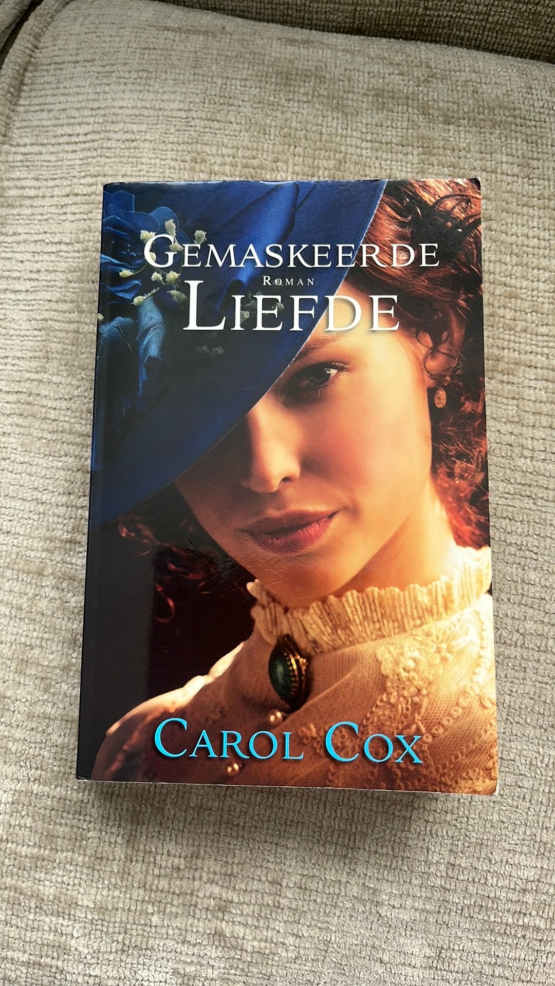 Carol Cox - Gemaskeerde liefde, Ophalen of Verzenden, Gelezen, Carol Cox