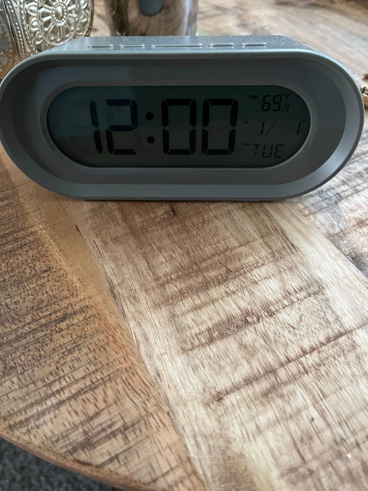 Digitale wekker met temperatuur- en datumweergave, Gebruikt, Grijs, Ophalen of Verzenden, Digitaal