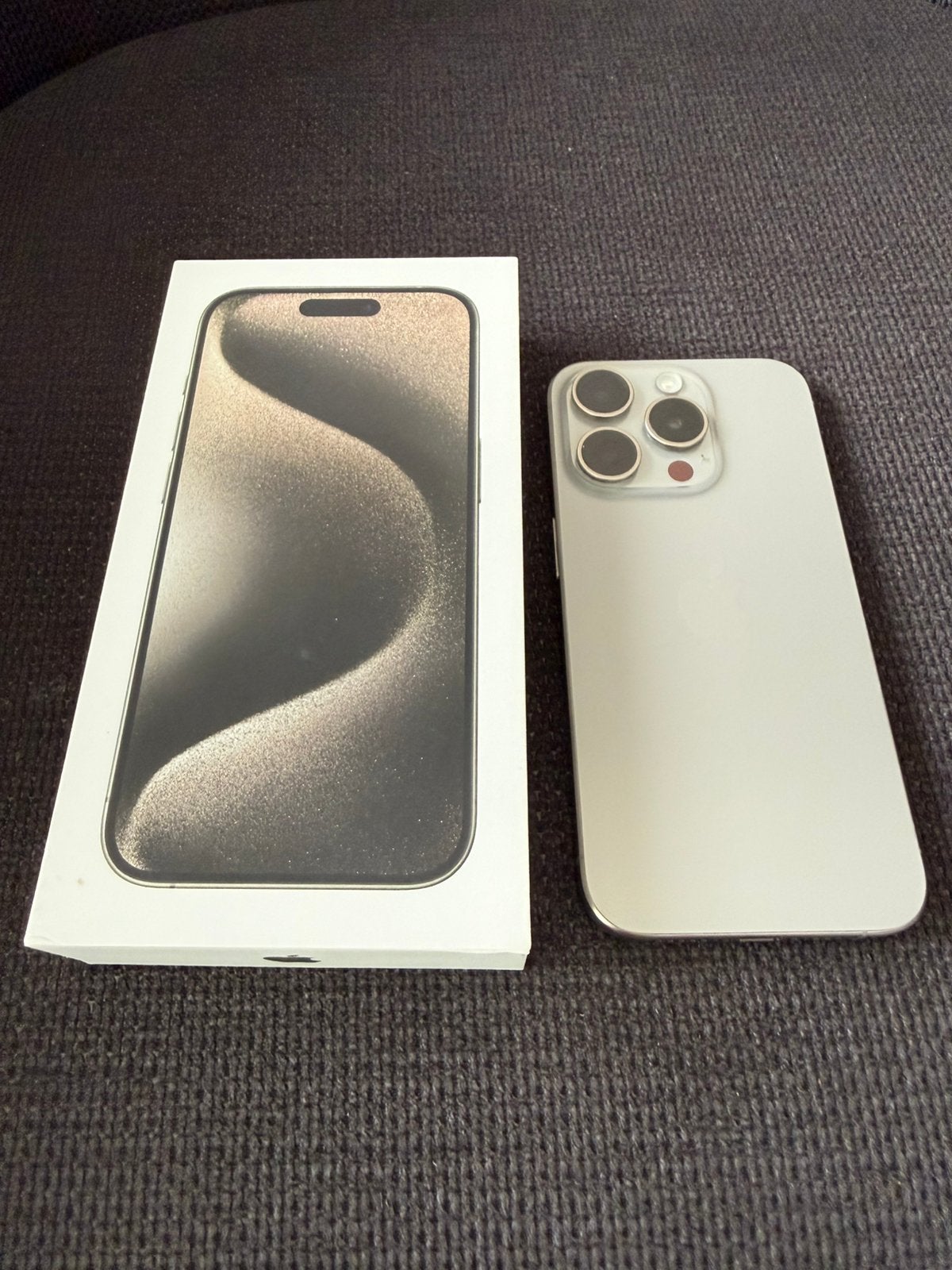 Iphone 15 pro 256 GB Titanium, 256 GB, Zwart, Ophalen of Verzenden, Zo goed als nieuw