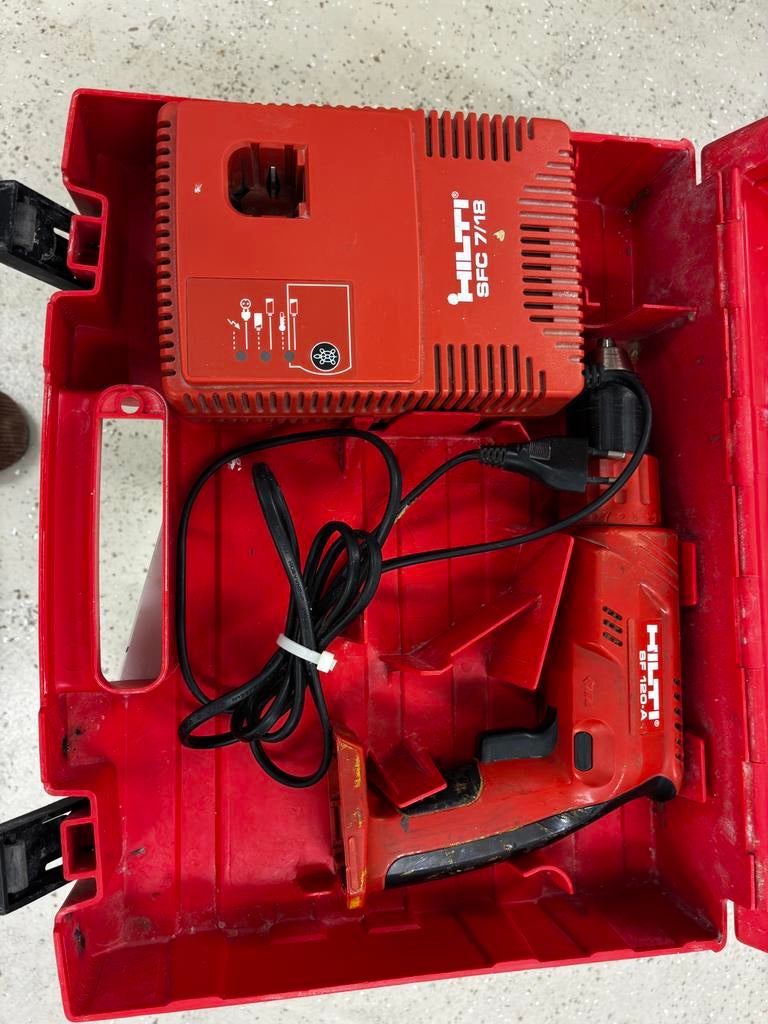 Hilti accu boormachine, Doe-het-zelf en Verbouw, Ophalen, Gebruikt, Boormachine