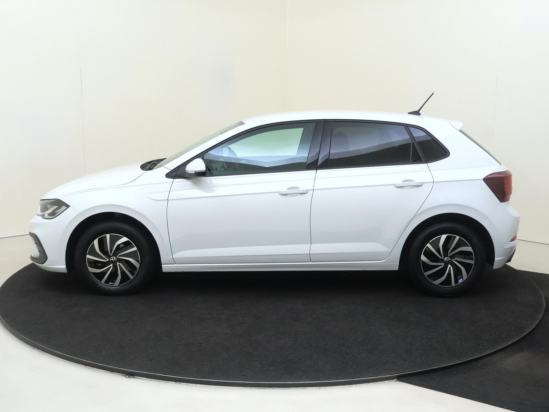 Foto 2 van Volkswagen Polo 1.0 TSI Life | Achteruitrijcamera | Adaptiev