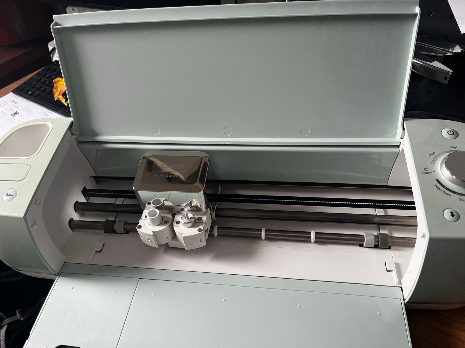 Cricut Explore Air 2 snijmachine met 2 matten, Gebruikt, Ophalen of Verzenden, Kunststof, Machine