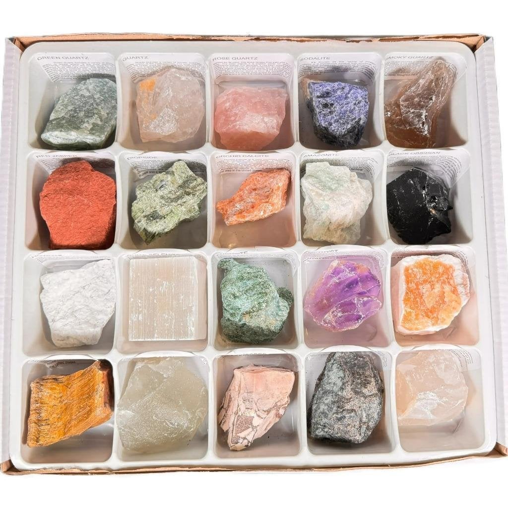 Mineralen doos 20 stuks met benaming 4-6 cm, Ophalen of Verzenden, Mineraal