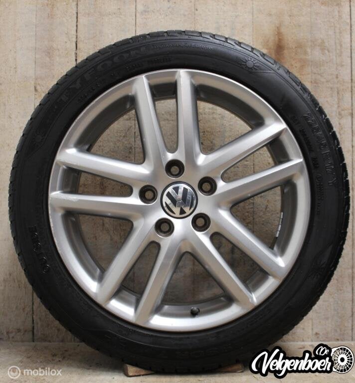 Volkswagen velgen + zomerbanden | 17 inch!, Gebruikt, Banden en Velgen, 17 inch, Personenwagen