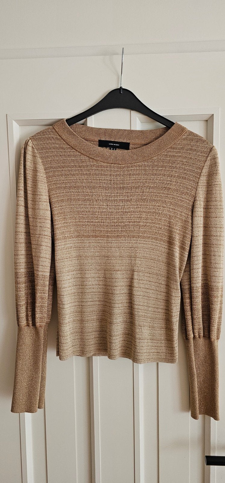Gouden kleurige trui met pofmouwen, Overige kleuren, Vero Moda, Ophalen of Verzenden, Zo goed als nieuw