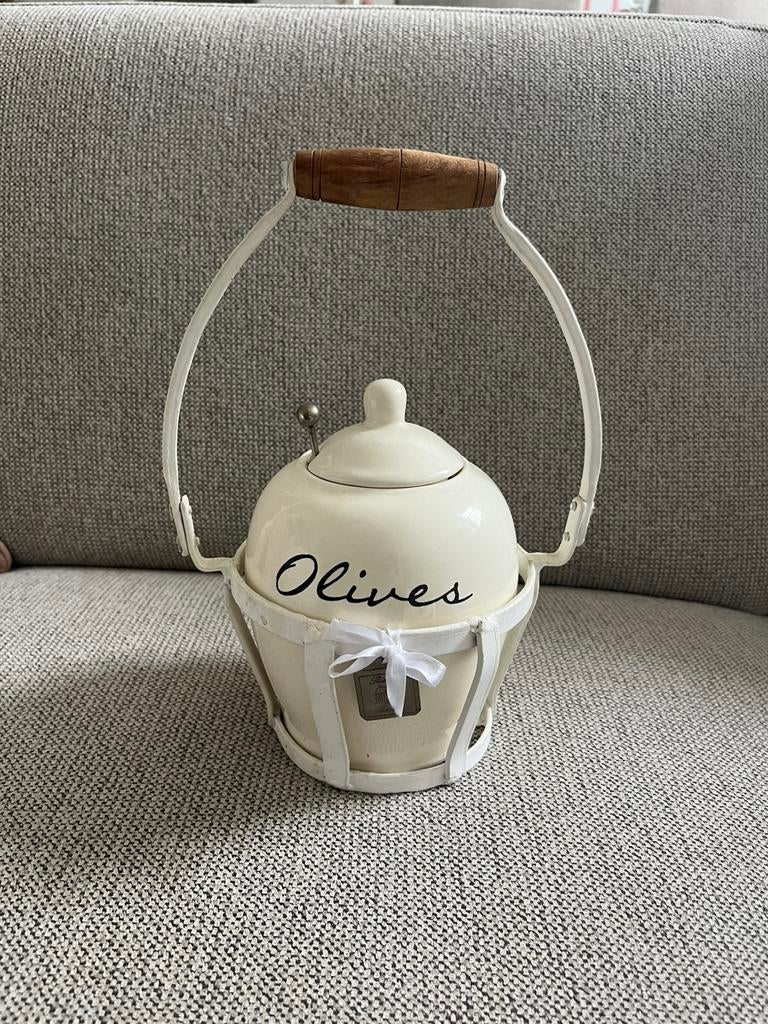Te koop: olijvenpot/olives Rivièra Maison, oude collectie, Overige materialen, Overige typen, Ophalen of Verzenden, Zo goed als nieuw