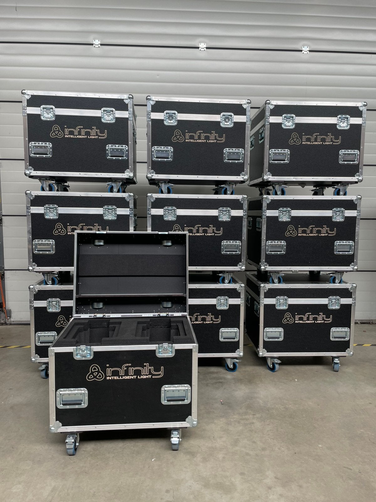10 keer Infinty Movinghead Flightcase, Muziek en Instrumenten, Ophalen, Nieuw, Licht