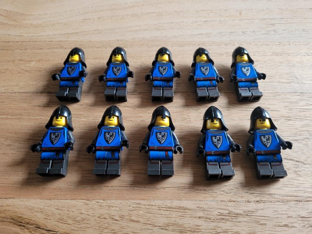 Partij N821=10x Nieuwe Lego ridder poppetjes