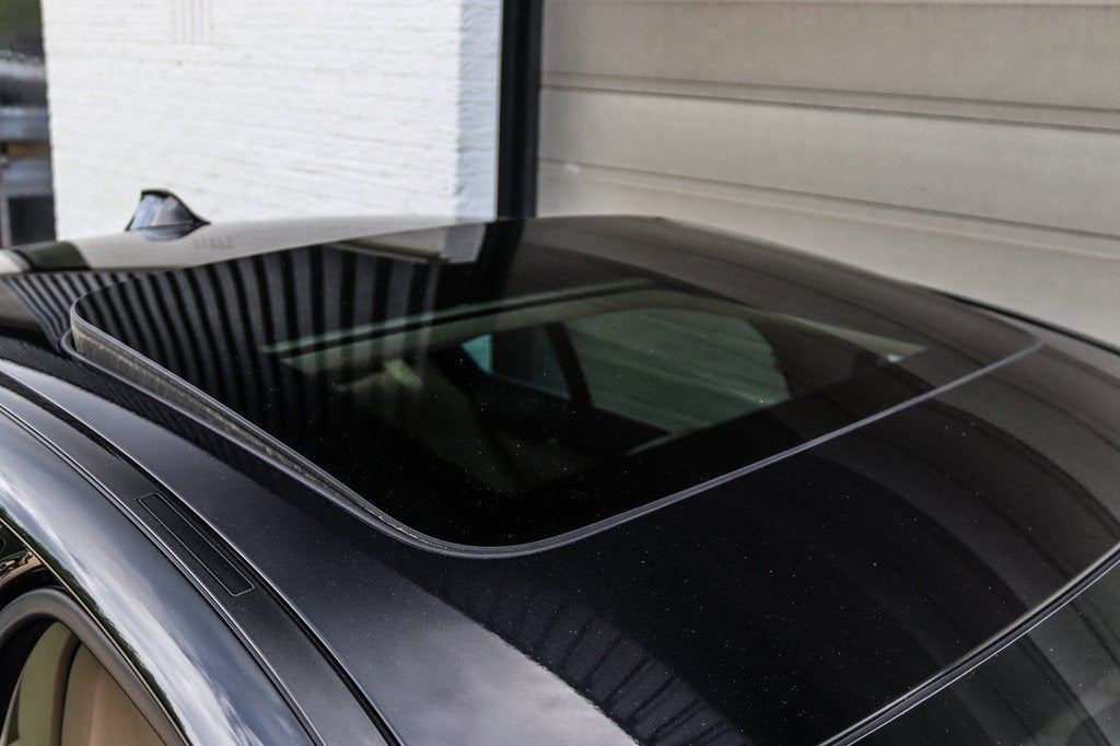BMW 5-serie 550i High Executive PANO MEMORY VASTE PRIJS, Automaat, Euro 5, Achterwielaandrijving, Gebruikt