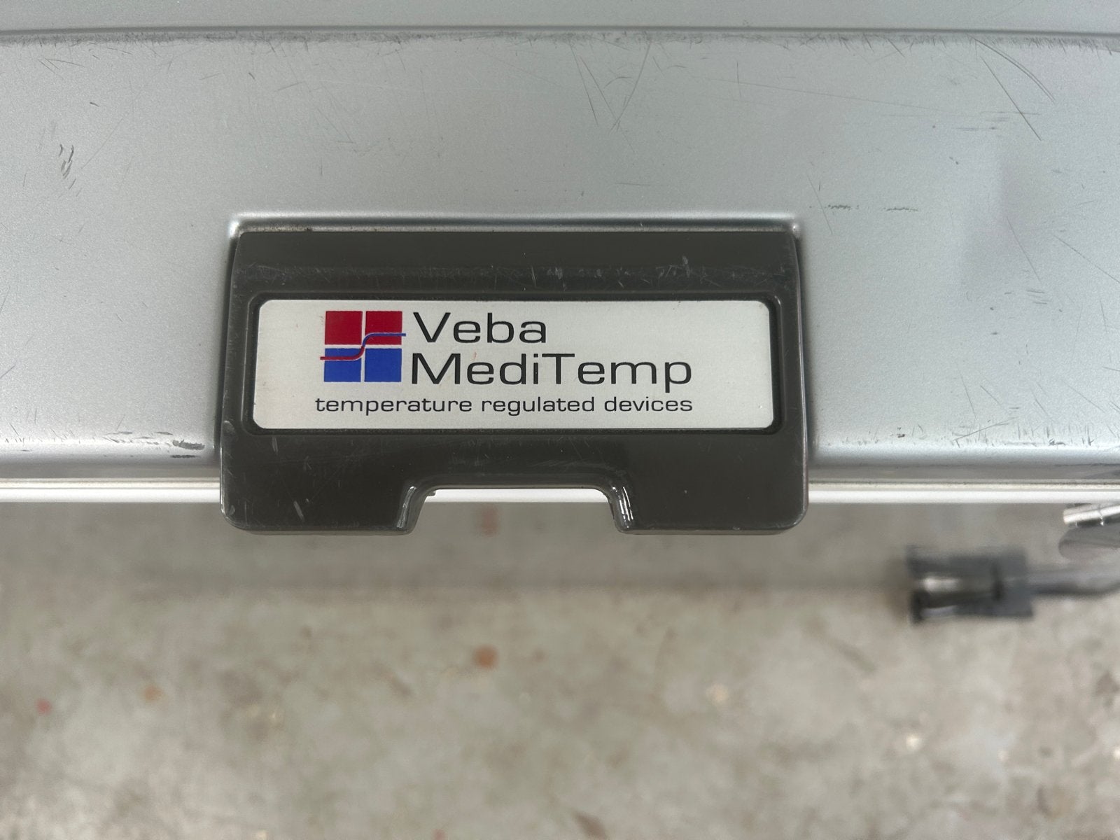 Veba MediTemp Koelbox 12V - Ideaal voor onderweg, Caravans en Kamperen, Koelboxen, Ophalen of Verzenden, Gebruikt, Koelbox, Elektrisch
