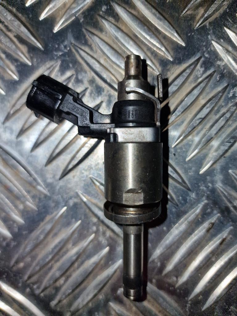 Injector Renault Megane 1.2 TCE 2017 H8201438013, Ophalen of Verzenden