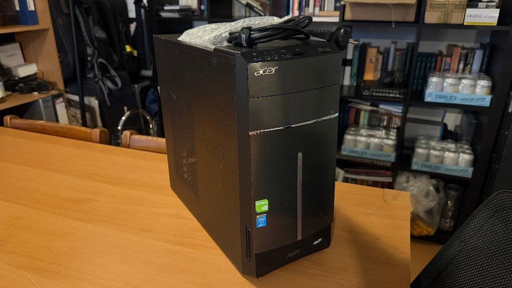 Acer Aspire TC-605, i5, 250GB SSD, FireWire, GeForce GT705