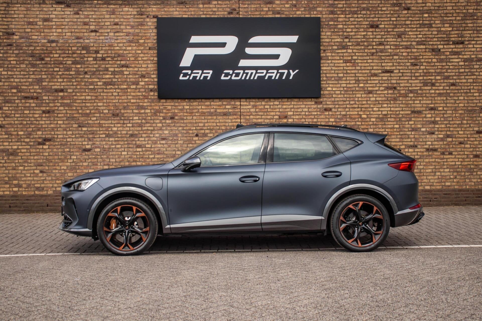 CUPRA Formentor 1.4 e-Hybrid VZ CUP Edition, BTW,Full Option, Dealer onderhouden, Gebruikt, Zwart, 4 cilinders