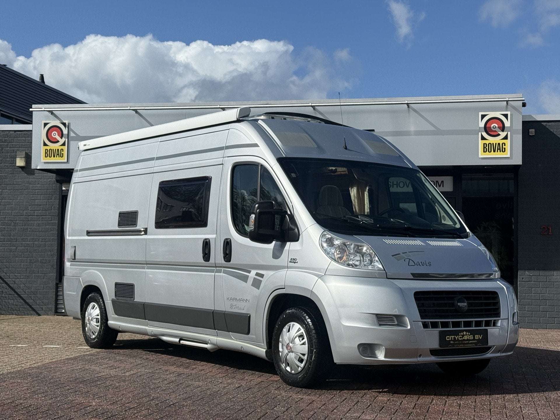 Karmann-Mobil DAVIS 590 131 pk euro 5 full options buscamper, Caravans en Kamperen, Buscamper of Camperbus, Ringverwarming, Elektrische ramen
