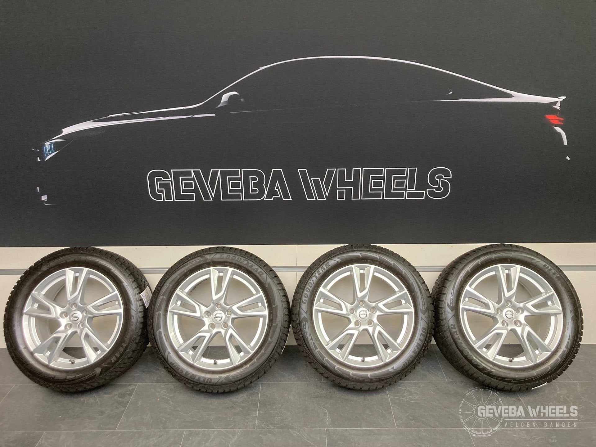 18” originele Volvo XC40 velgen + winterbanden 5x108 3136286, 18 inch, Gebruikt, -, -