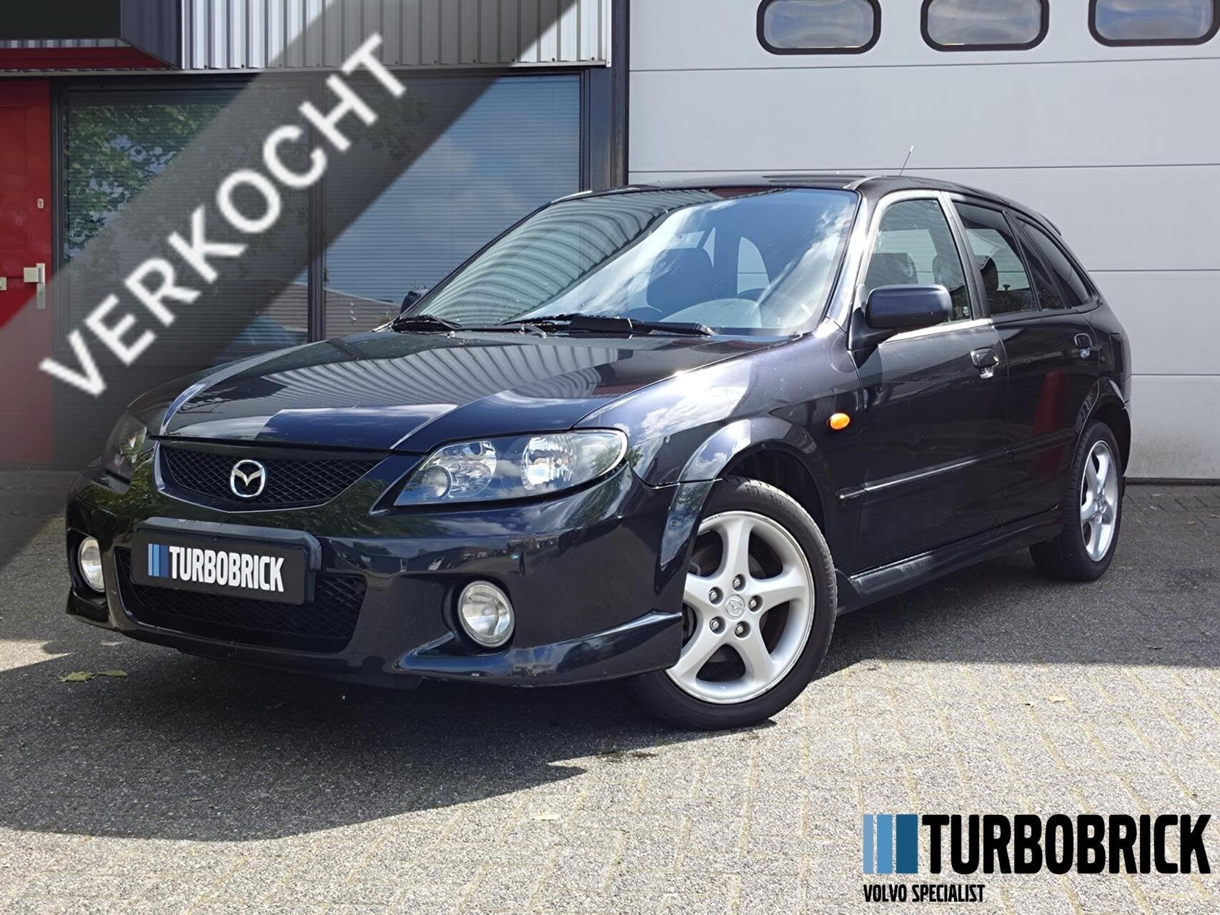 Mazda 323 Fastbreak 2.0i Sportive |Airco|16"|Youngtimer|Clas, Auto's, Voorwielaandrijving, Stof, Gebruikt, Zwart