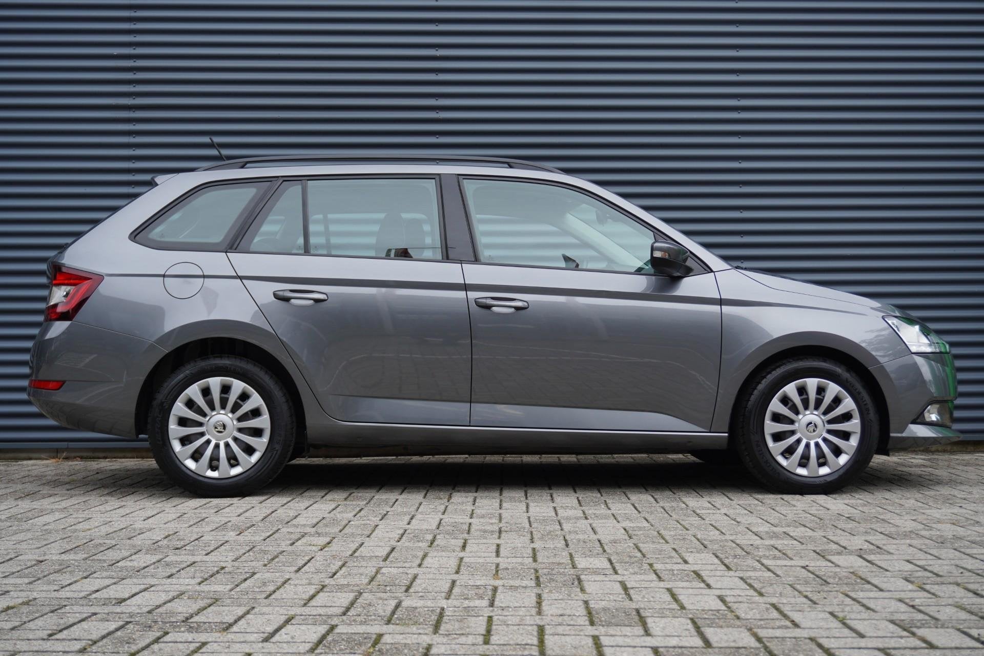 Skoda Fabia Combi 1.0 TSI 95pk Ambition | Navigatie | Smartl, Auto's, Voorwielaandrijving, 12 maanden, Stof, Gebruikt