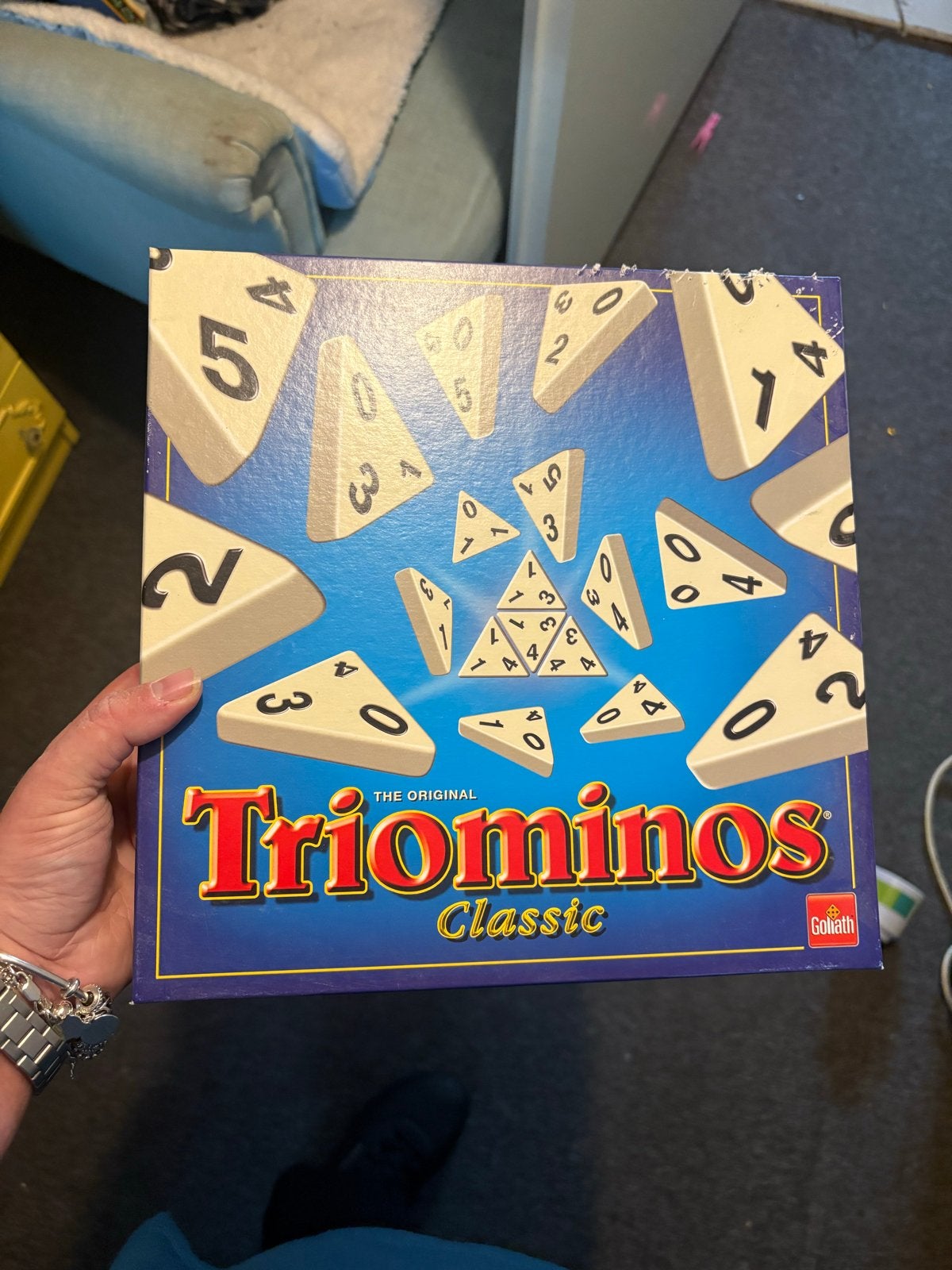 Triominos Classic - Het originele driehoekige dominospel, Ophalen of Verzenden, Zo goed als nieuw