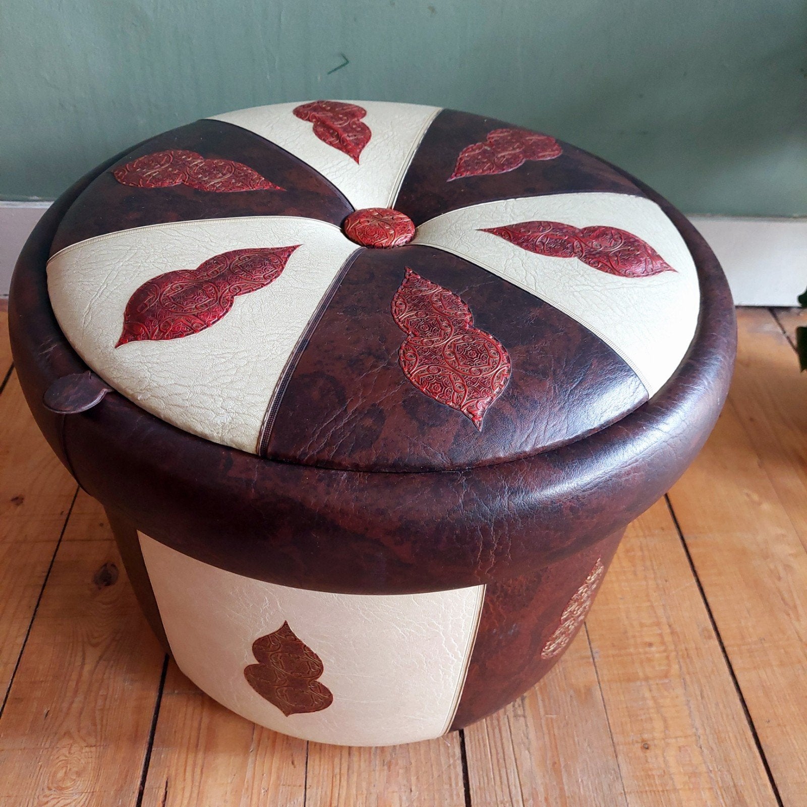 Lucky Vintage seventies oosterse poef of naaimand, Ophalen, ., Minder dan 50 cm, Zo goed als nieuw