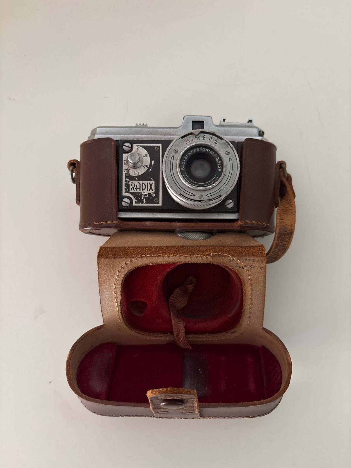 Vintage Radix camera met leren hoes, Ophalen of Verzenden, Gebruikt, Compact, Overige Merken