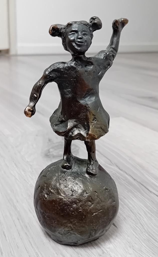 Astrid Veldhuyzen-Koppen - Vrolijk meisje op bal, Antiek en Kunst, Ophalen of Verzenden