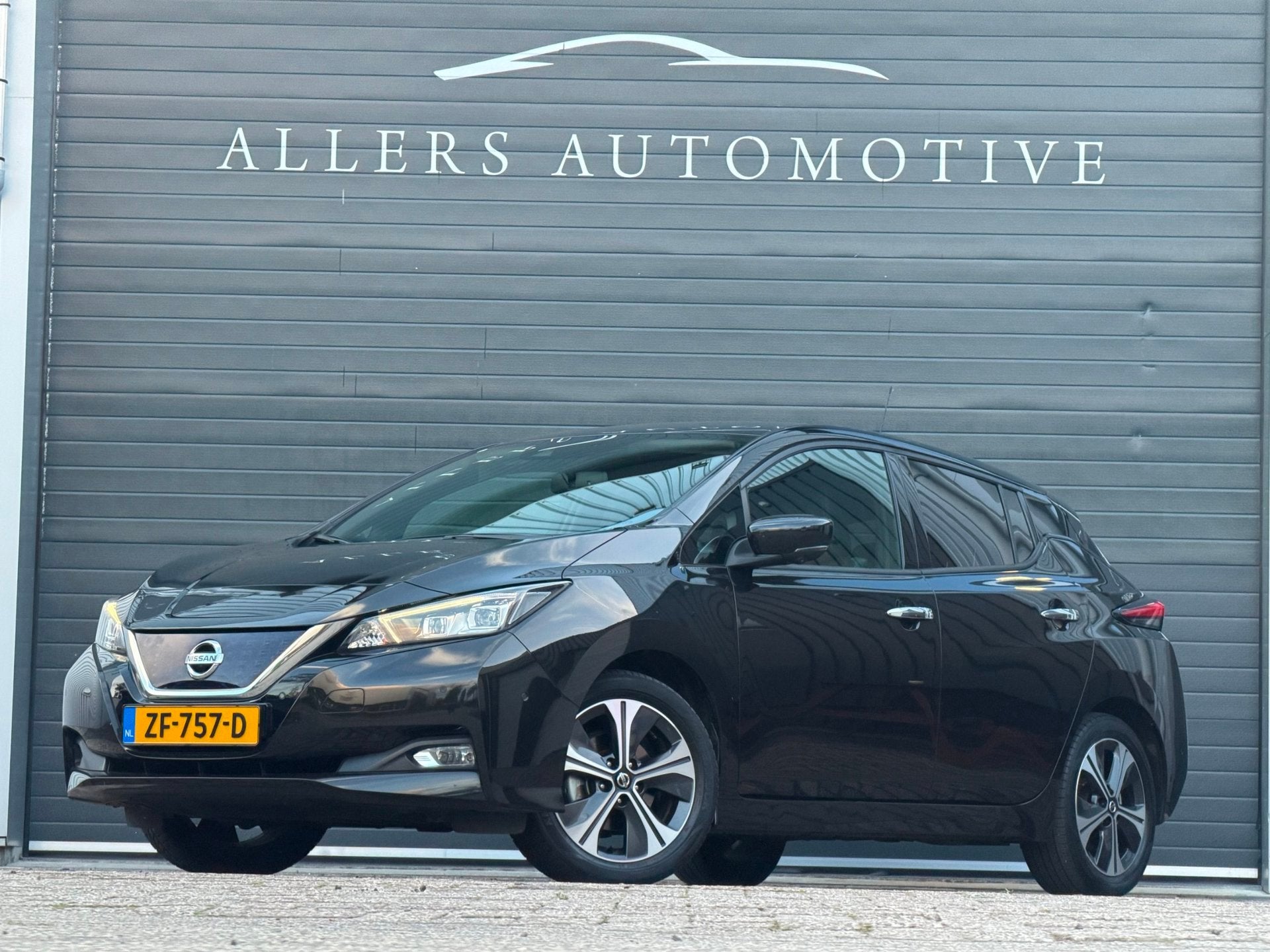 Nissan LEAF Tekna 40 kWh|SOH 91%|NAP|LEDER|ADAPTIEF| STOEL V, Gebruikt, Zwart, 150 pk, 109 min