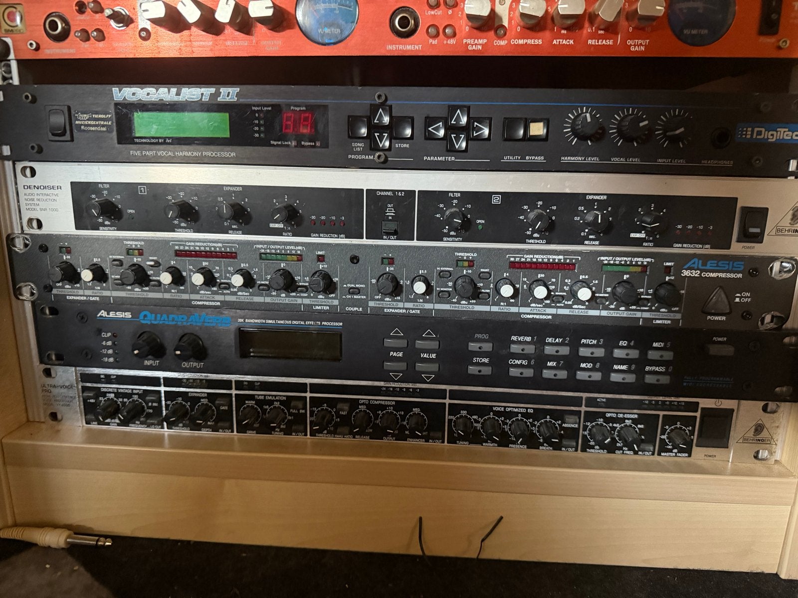 Behringer Ultra-Voice Pro VX2000 Microfoon Voorversterker, Verzenden, Gebruikt