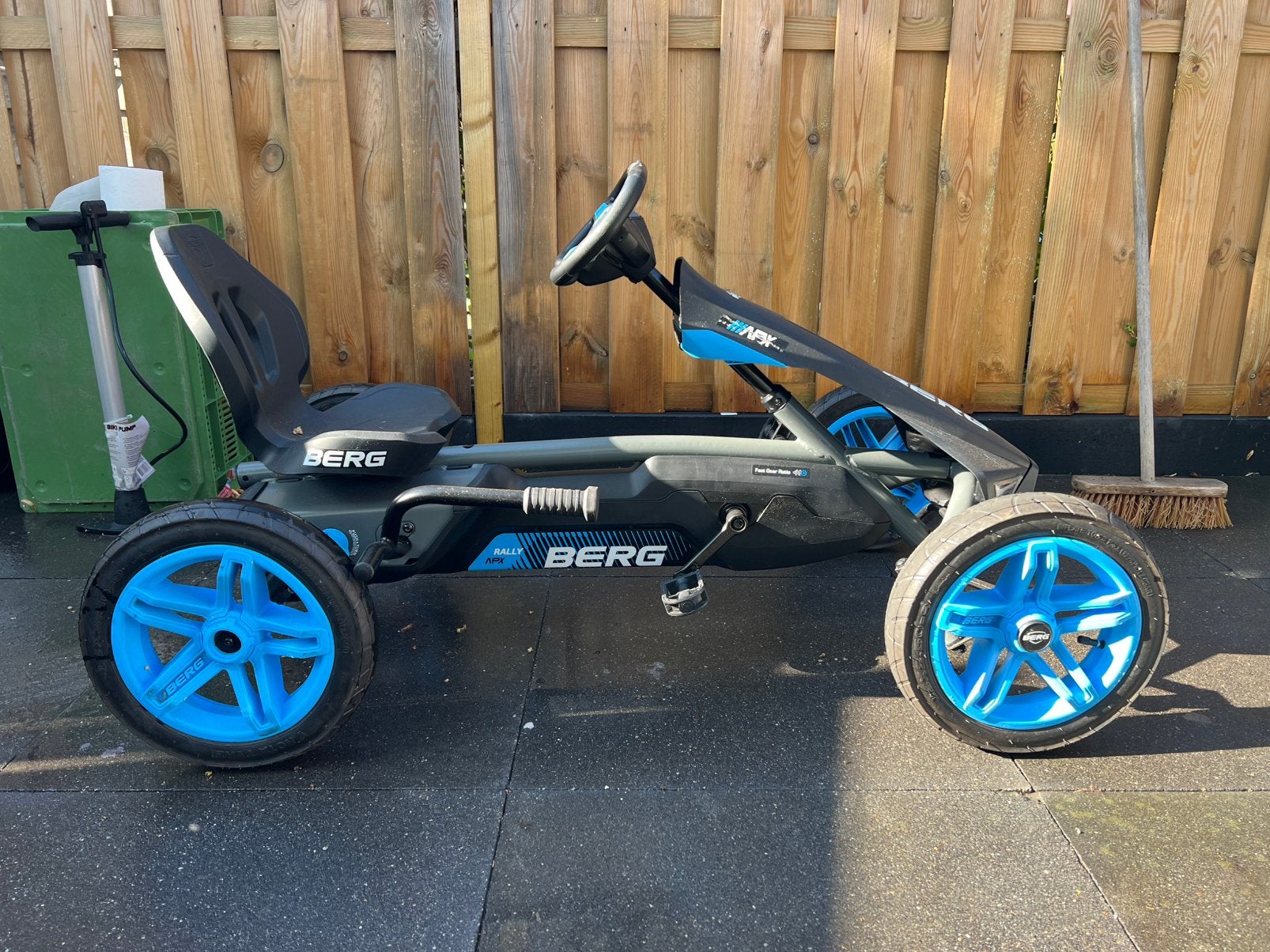 Berg rally z.g.a.n., Kinderen en Baby's, Speelgoed | Buiten | Skelters, Ophalen, Zo goed als nieuw, Berg, Vrijloopautomaat