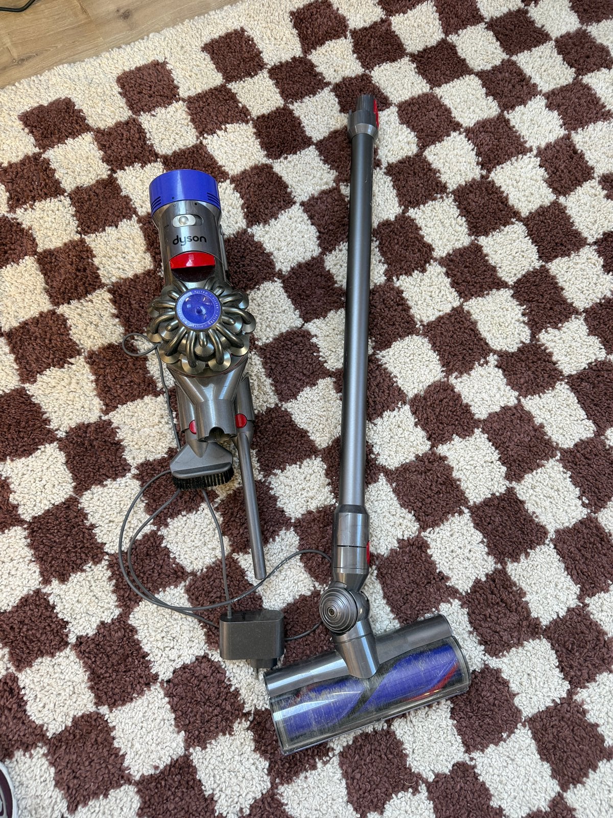 Dyson Steelstofzuiger LET OP OPLADER KAPOT, Ophalen, Niet werkend, Steelstofzuiger, Dyson