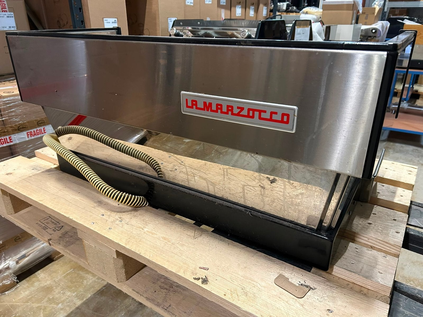 La Marzocco 3AV espressomachine - Altijd onderhouden, Gebruikt, Espresso apparaat, 10 kopjes of meer, Koffiebonen