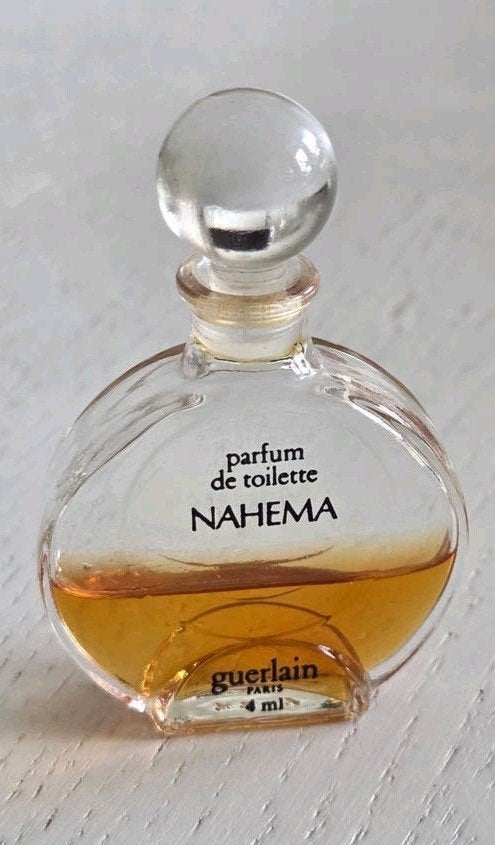 Nahema van Guerlain, Verzamelen, Parfumverzamelingen, Verzenden, Zo goed als nieuw, Miniatuur