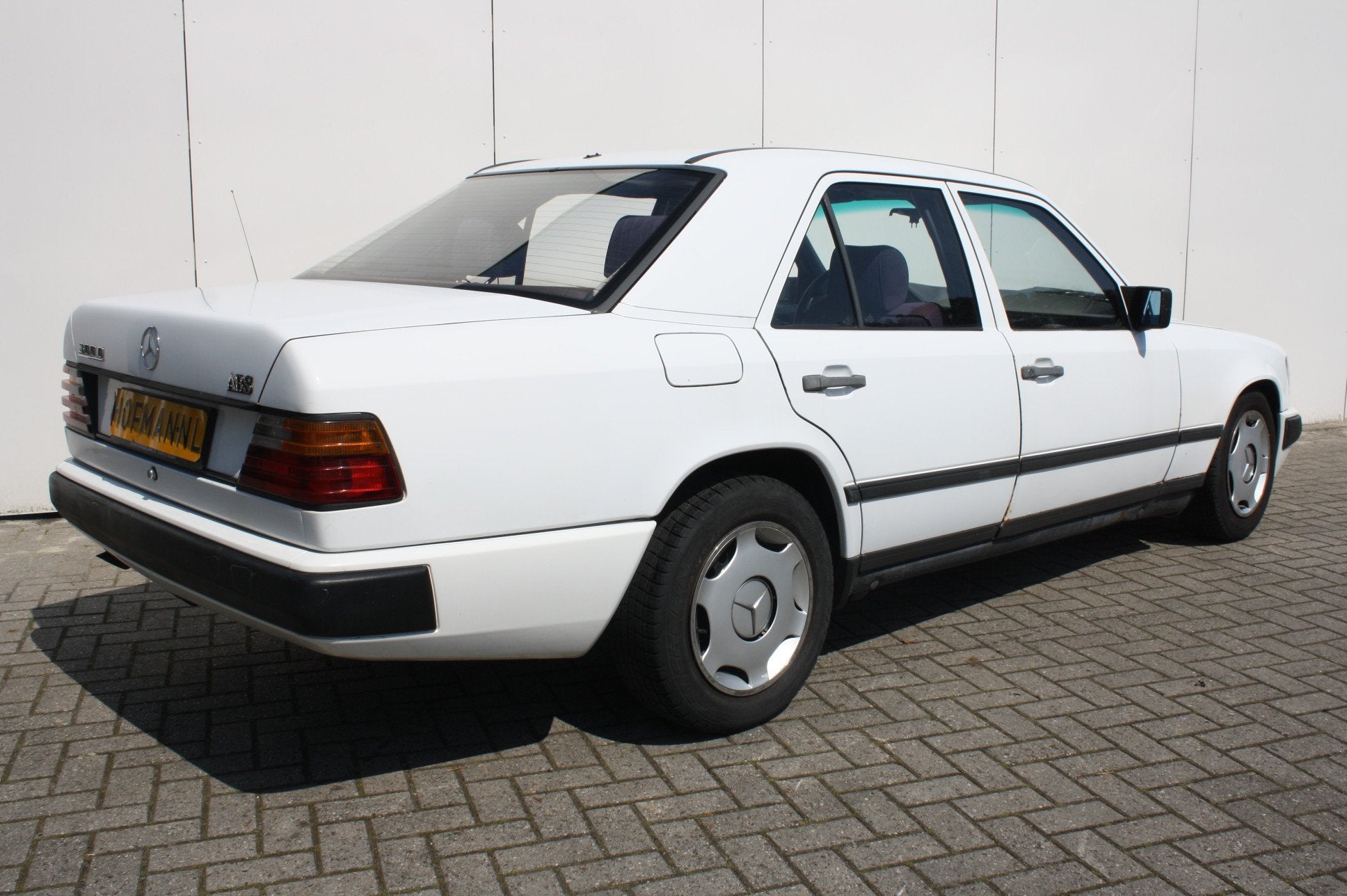 Mercedes-Benz 200-serie 300 D (bj 1985), Auto's, Achterwielaandrijving, Gebruikt, 116 pk, Wit