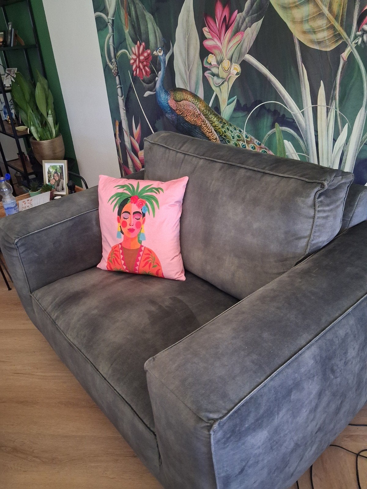 Groen/grijze loveseat met  zwart metalen poten, Ophalen