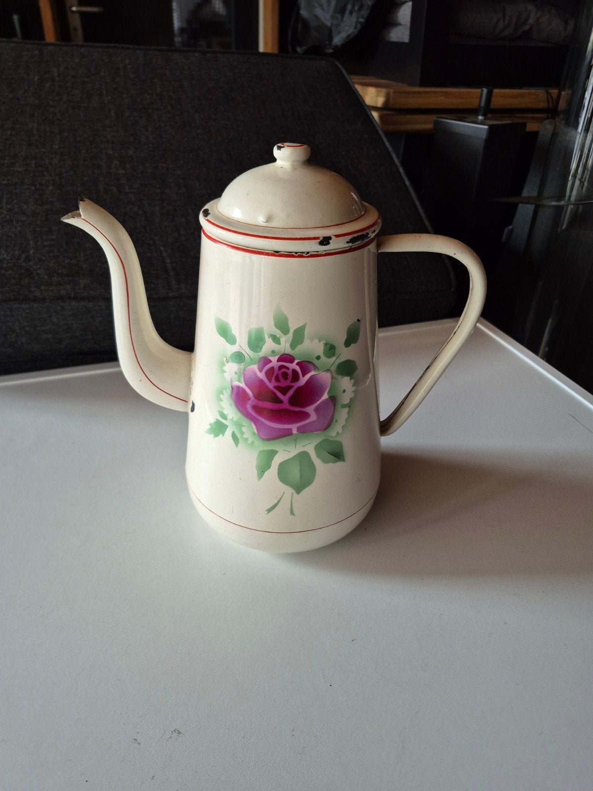 Vintage theepot, Ophalen