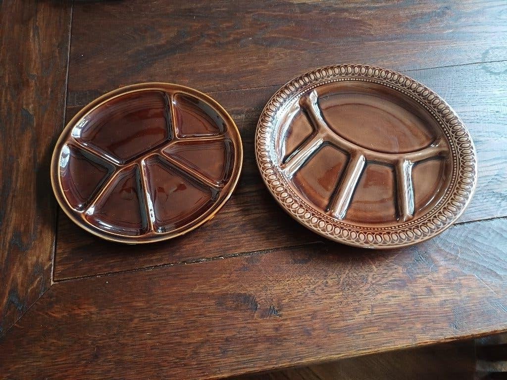 vintage fondueborden + sausbakjes en vorken, Ophalen, Aardewerk, Overige stijlen, Bord(en)